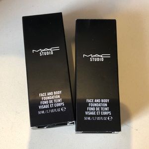 MAC Studio foundations C1 C5 -NEW selling both